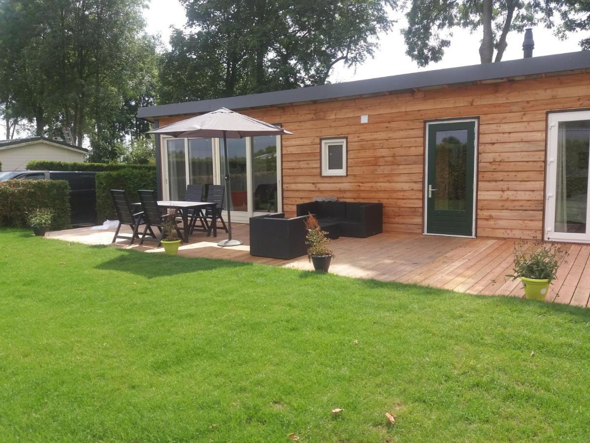 Dronrijp Luxe Bungalow Op Rustig Vakantiepark. מראה חיצוני תמונה